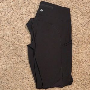 Black Lululemon Speed Up Tight Leggings